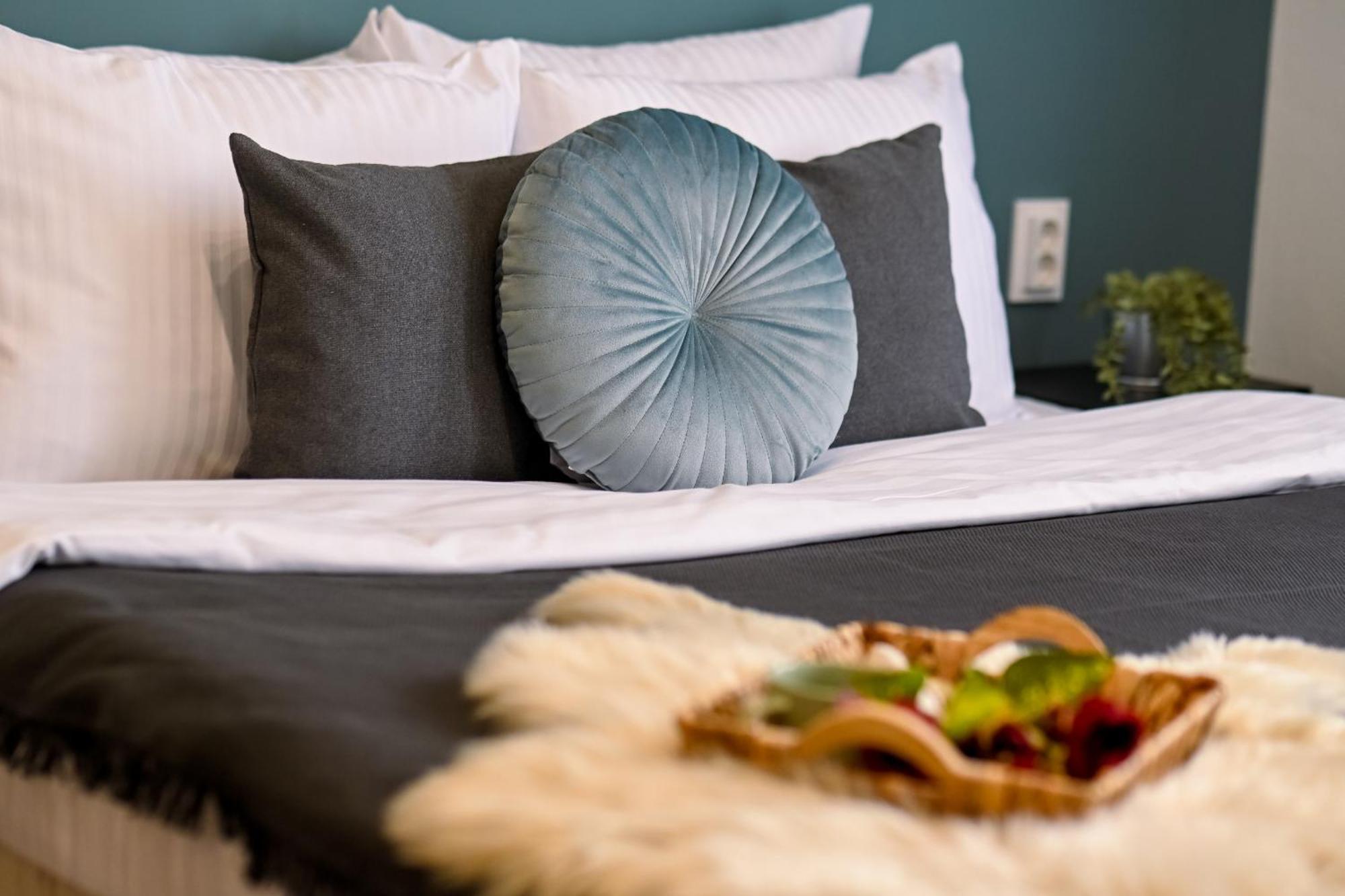 Old Town Charm - Modern & Comfortable Accommodation In The Heart Of The City Bukurešť Exteriér fotografie